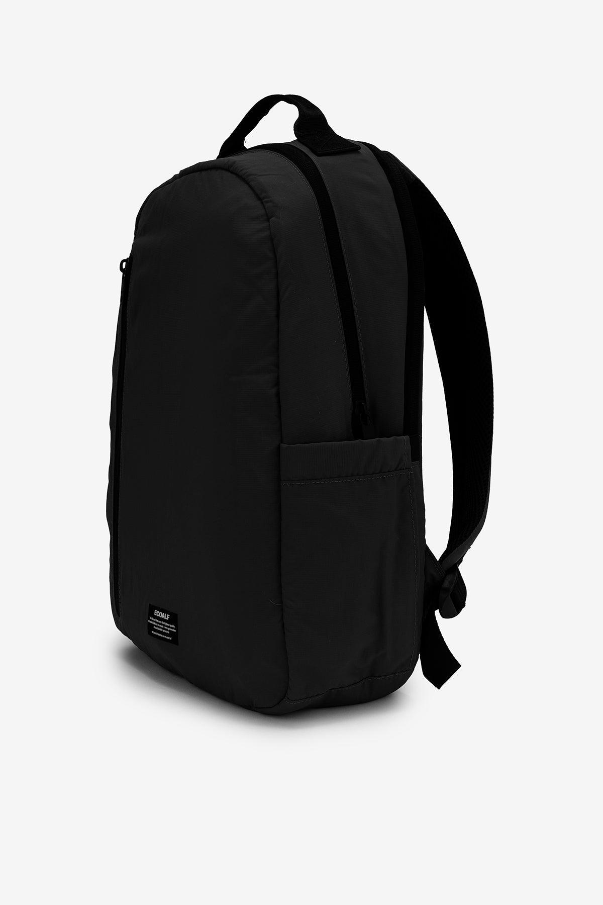 mochilas-negras-hombre-477xlm-1.jpg